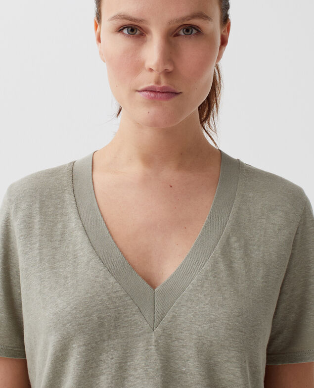 SARAH - T-Shirt mit V-Ausschnitt aus Leinen H050 vetiver