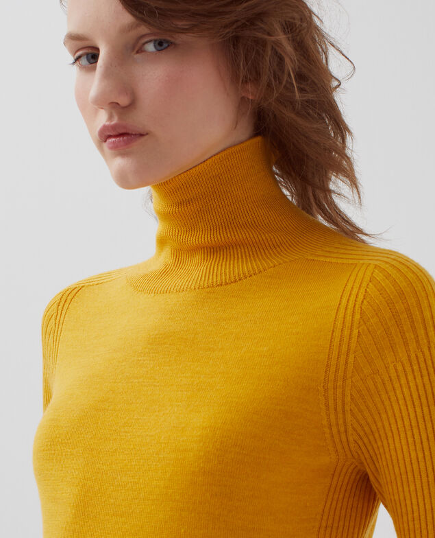 Taillierter Pullover aus Merinowolle I470 sunset yellow