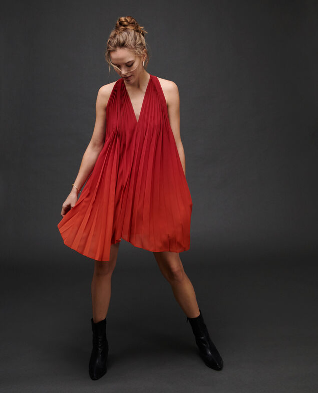 Fließendes Plissee-Kleid