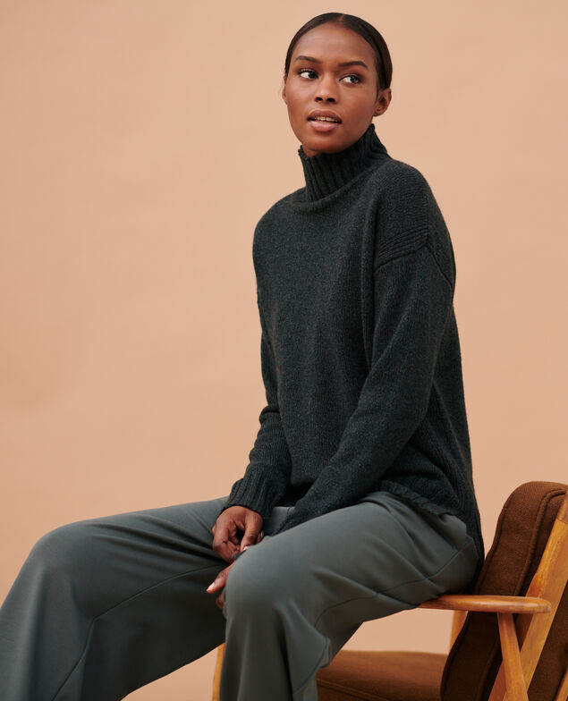 Pullover mit hohem Kragen aus Schurwolle 8844 55 green 2wju131w25