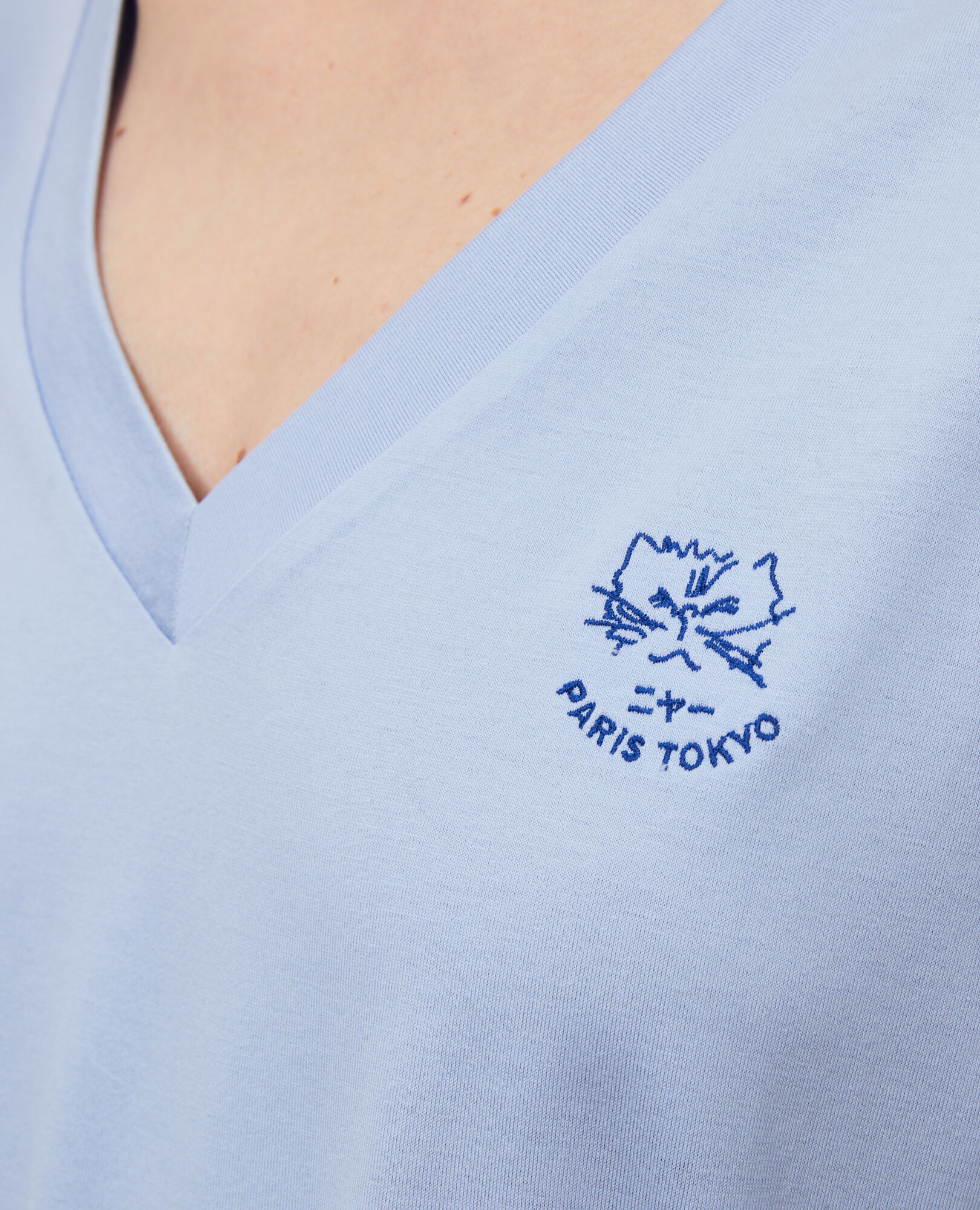 Besticktes T-Shirt aus Baumwolle Blue heron Nagaoka