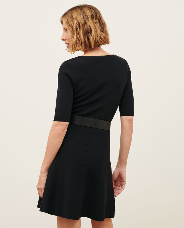 Kurzes Kleid aus Wolle 8824 09 black