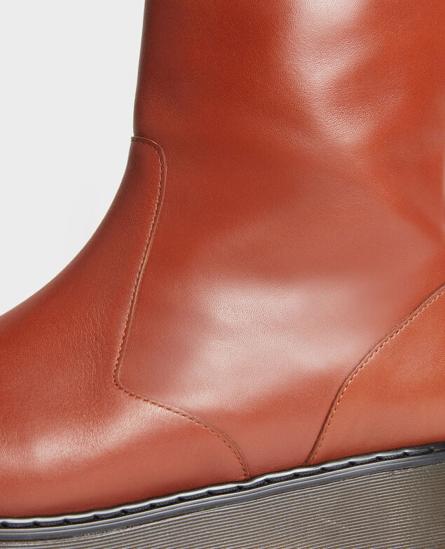 Stiefel aus strukturiertem Leder Brandy brown