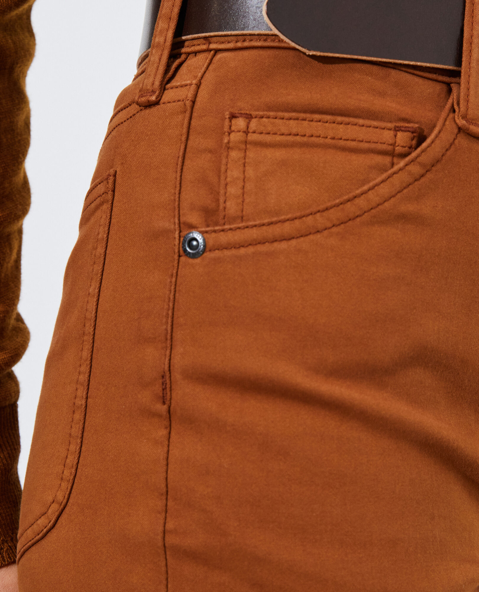 DANI - SKINNY - 5- Pocket-Jeans mit hoher Taille Monks robe Pozakiny