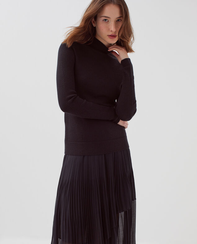 Taillierter Pullover aus Merinowolle H091 black beauty