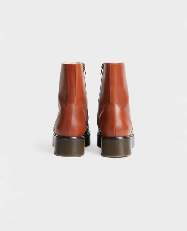 Stiefel aus strukturiertem Leder Brandy brown