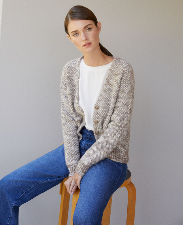 Strickjacke aus meliertem Strick Grau