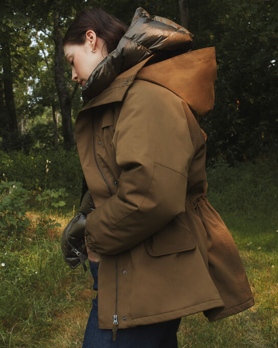 Halblanger Parka A333 SOLID KHAKI