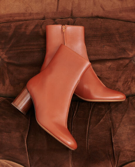 Lederboots mit Absatz