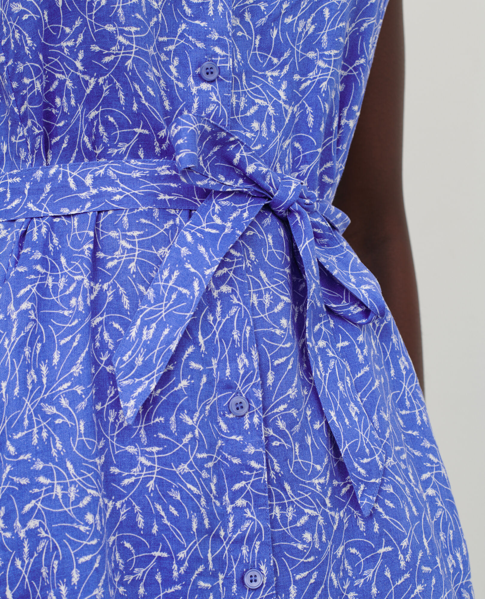 Ausgestelltes Kleid aus Leinen 91 print blue 2sdr183f04