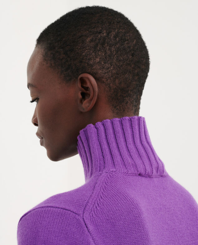 Pullover mit hohem Kragen aus Schurwolle 6022c brghtviolet
