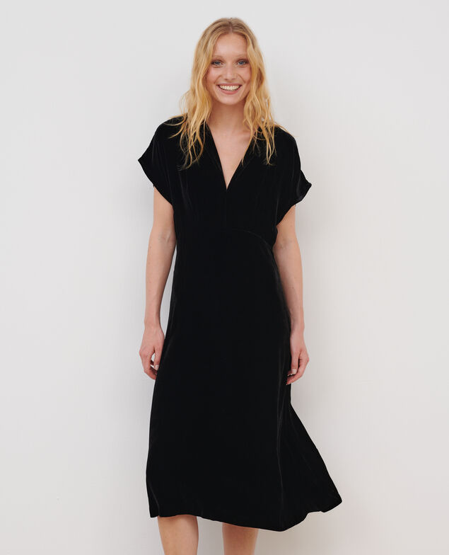 Langes Samtkleid