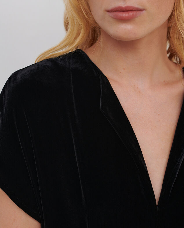 Langes Samtkleid