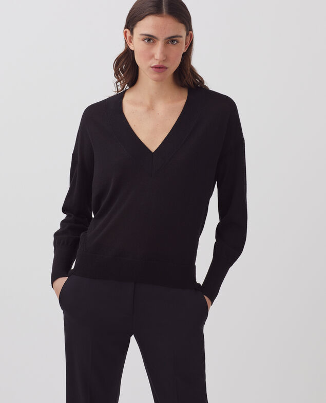 Pullover mit V-Ausschnitt aus Wolle und Seide H091 black beauty
