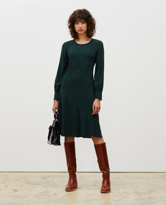 Schräg geschnittenes, fließend fallendes Seidenkleid Scarab