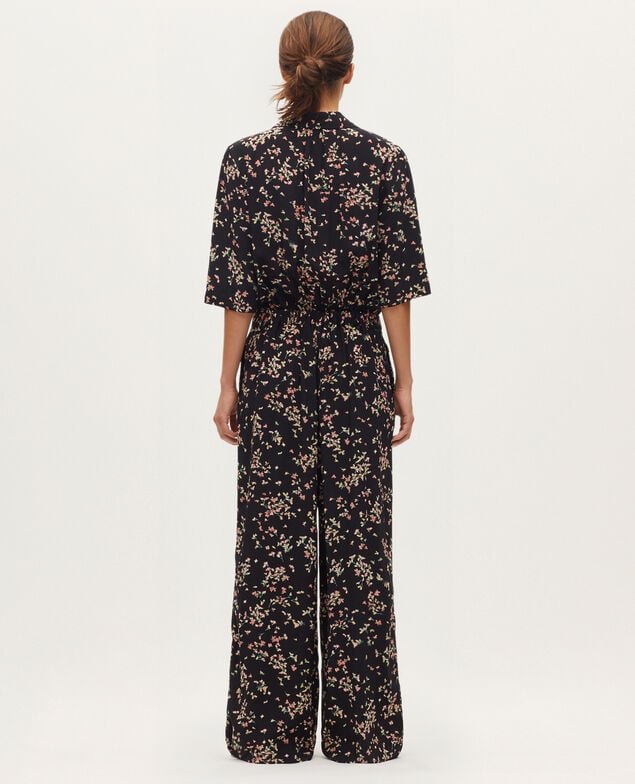 Kurzärmliger Jumpsuit mit fließendem Fall K110 semis pink