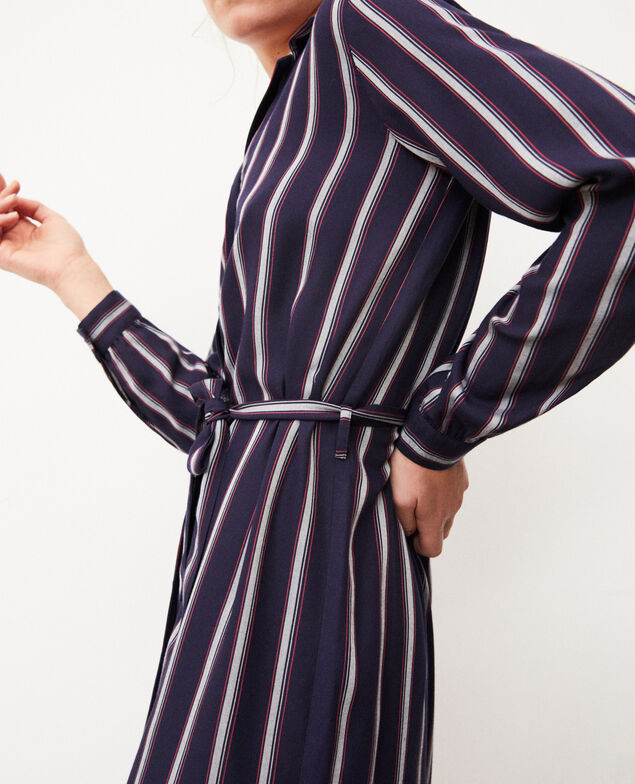  Kleid mit offenem Kragen  Blau