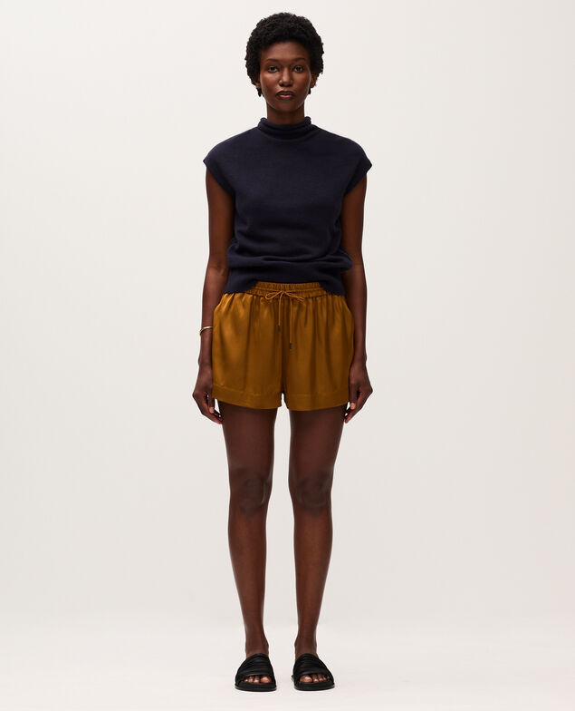 Satinierte, fließend fallende Shorts K340 bone brown