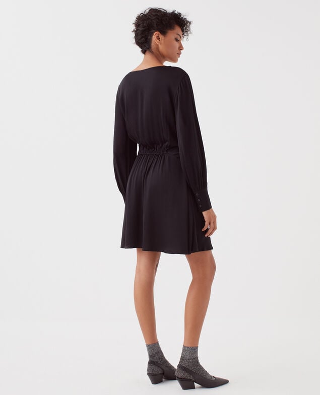 Kurzes Kleid mit fließendem Fall H091 black beauty