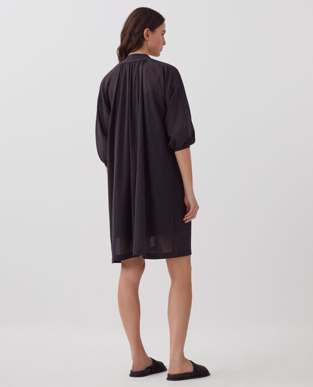 Kurzes weites Kleid aus Knitterbaumwolle H091 black beauty