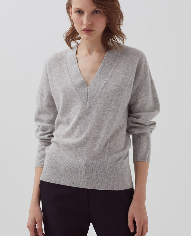 Pullover mit V-Ausschnitt aus Kaschmir I020 ashen gray