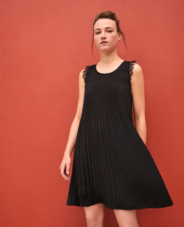  Plissee-Kleid mit Spitze Schwarz