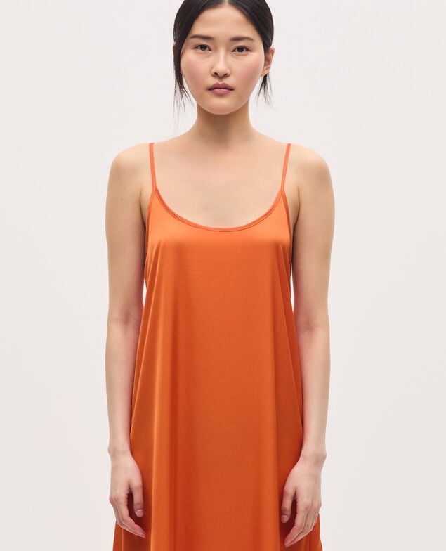 Langes satiniertes Nuisette-Kleid K240 apricot orange