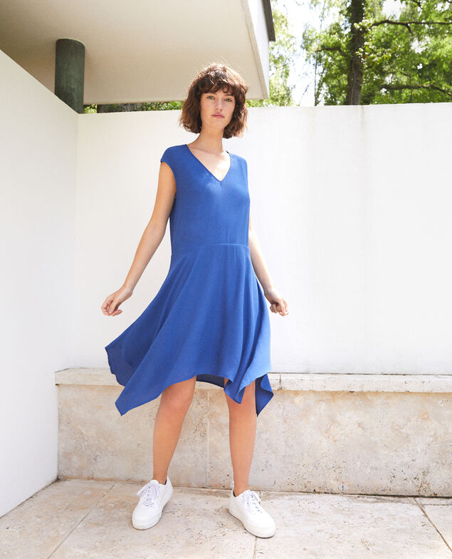 Kleid mit V-Ausschnitt Ultra marine