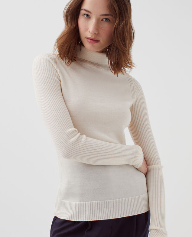 Taillierter Pullover aus Merinowolle I307 ecru