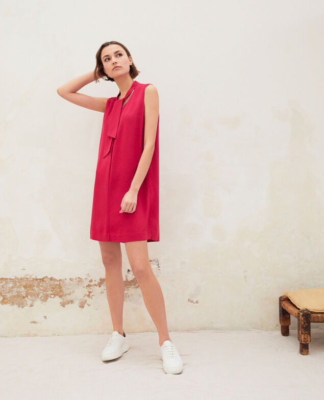 Kleid mit abnehmbarem Band Fushia