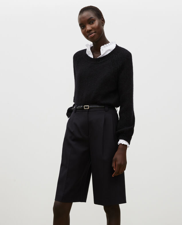 Weiter Wollpullover mit U-Boot-Ausschnitt Black beauty