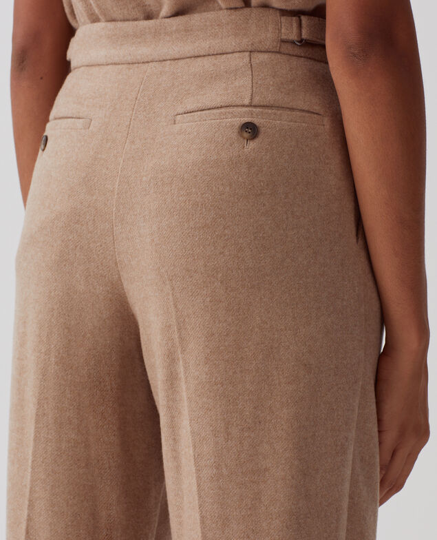 CAMILLE – Hose mit Steppfalten I311 humus