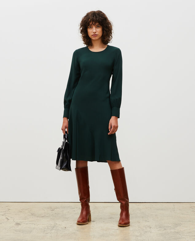 Schräg geschnittenes, fließend fallendes Seidenkleid Scarab