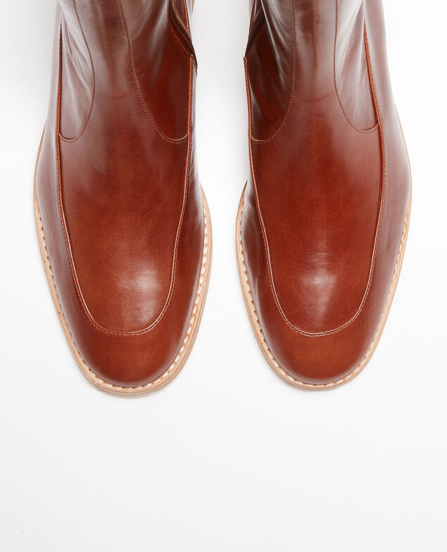 Enge Boots aus Leder Camel