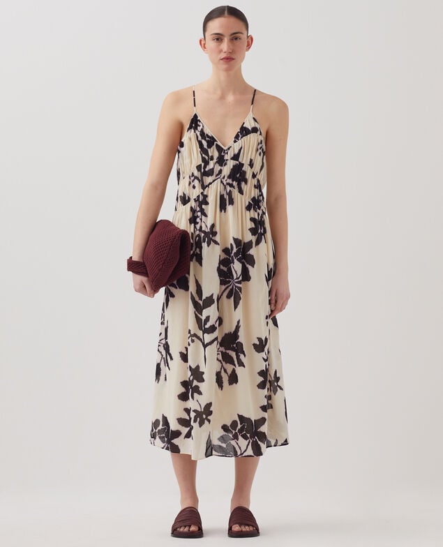 Langes, fließend fallendes Trägerkleid aus Baumwollvoile J304 blurry fl ecru