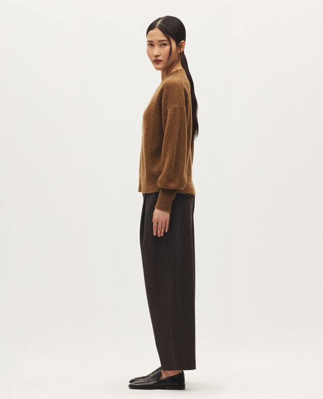 Pullover mit V-Ausschnitt aus Kaschmir K350 mel brown