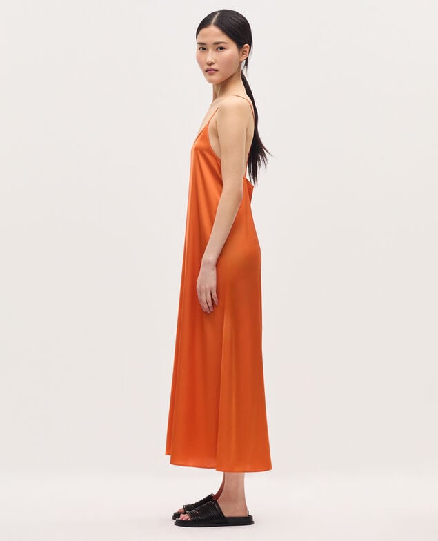 Langes satiniertes Nuisette-Kleid K240 apricot orange