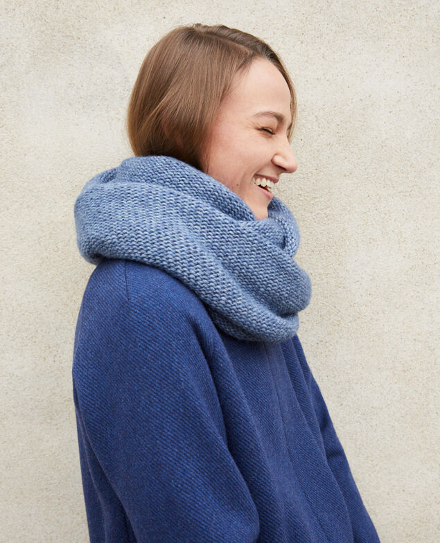 Breiter, grob gestrickter Schal Adriatic blue