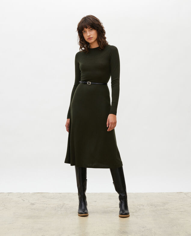 Ausgestelltes Kleid aus Merinowolle Military green